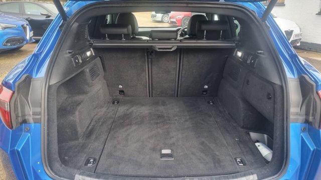 2022 Alfa Romeo Stelvio - Photo 11