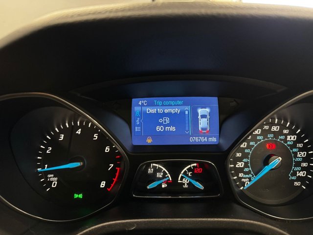 2014 FORD FOCUS 2014 1.6 Zetec Navigator Hatchback 5dr Petrol Manual Euro 5 (105 ps) - Photo 11