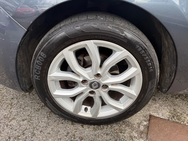 2017 RENAULT CLIO - Photo 12