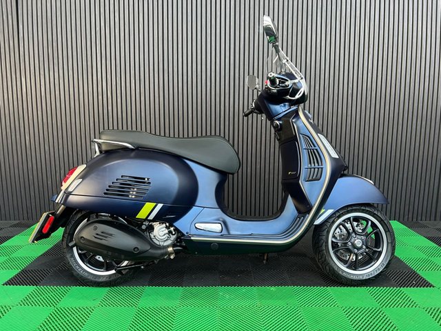 View our PIAGGIO Vespa GTS 300