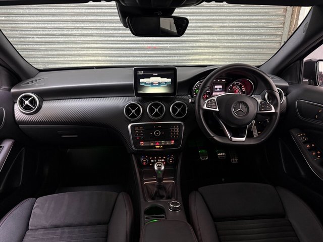 2015 MERCEDES-BENZ A-CLASS 1.6 A200 AMG Line (Premium) Hatchback 5dr Petrol Manual Euro 6 (s/s) (156 ps) - Photo 10