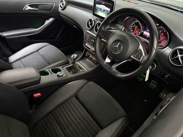 2015 MERCEDES-BENZ A-CLASS 1.6 A200 AMG Line (Premium) Hatchback 5dr Petrol Manual Euro 6 (s/s) (156 ps) - Photo 11