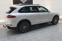 USED 2016 16 PORSCHE CAYENNE 3.0 V6 E-Hybrid S SUV 5dr Petrol Plug-in Hybrid TiptronicS 4WD Euro 6 (stop/start) (416 ps) 