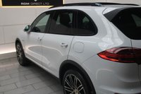 USED 2016 16 PORSCHE CAYENNE 3.0 V6 E-Hybrid S SUV 5dr Petrol Plug-in Hybrid TiptronicS 4WD Euro 6 (stop/start) (416 ps) 