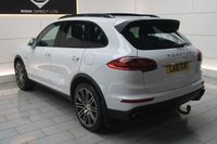 USED 2016 16 PORSCHE CAYENNE 3.0 V6 E-Hybrid S SUV 5dr Petrol Plug-in Hybrid TiptronicS 4WD Euro 6 (stop/start) (416 ps) 