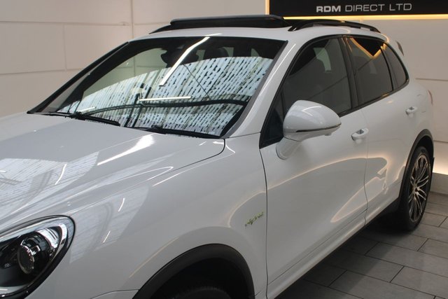 2016 PORSCHE CAYENNE - Photo 5