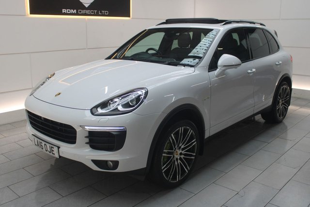2016 PORSCHE CAYENNE - Photo 6