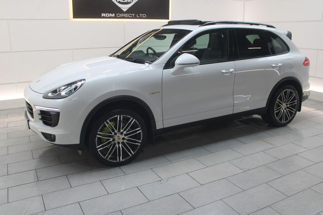 2016 PORSCHE CAYENNE - Photo 7