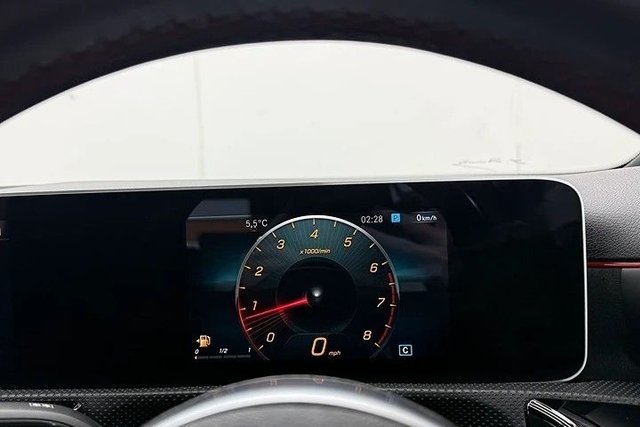 2019 Mercedes-Benz A-CLASS - Photo 11