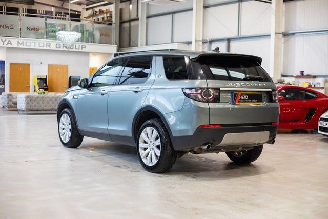 2015 Land Rover Discovery Sport 2.2L Hse Luxury 5dr - Photo 4