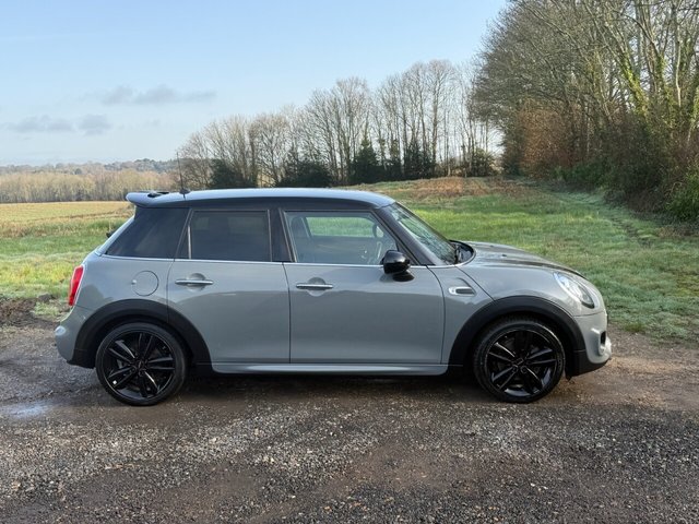 2017 MINI HATCH 2017 1.5 Cooper Hatchback 5dr Petrol Manual Euro 6 (s/s) (136 ps) - Photo 5