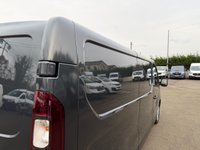 RENAULT TRAFIC — thumbnail 30 of 51