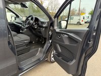 RENAULT TRAFIC — thumbnail 37 of 51