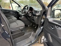 RENAULT TRAFIC — thumbnail 38 of 51