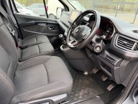 RENAULT TRAFIC — thumbnail 42 of 51