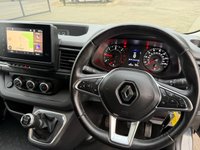 RENAULT TRAFIC — thumbnail 43 of 51