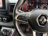 RENAULT TRAFIC — thumbnail 45 of 51