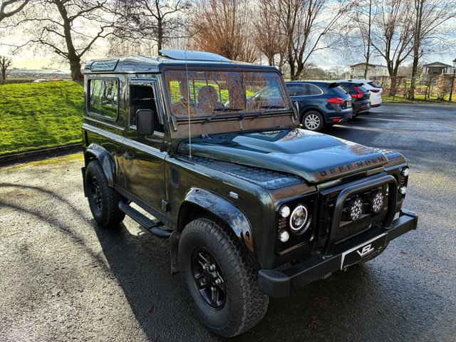 View our LAND ROVER DEFENDER