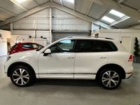 USED 2016 S VOLKSWAGEN TOUAREG 3.0 TDI V6 BlueMotion Tech R-Line SUV 5dr Diesel Tiptronic 4WD Euro 6 (s/s) (262 ps) 