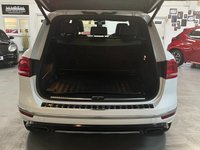 USED 2016 S VOLKSWAGEN TOUAREG 3.0 TDI V6 BlueMotion Tech R-Line SUV 5dr Diesel Tiptronic 4WD Euro 6 (s/s) (262 ps) 