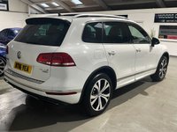 USED 2016 S VOLKSWAGEN TOUAREG 3.0 TDI V6 BlueMotion Tech R-Line SUV 5dr Diesel Tiptronic 4WD Euro 6 (s/s) (262 ps) 