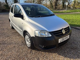 2010 VOLKSWAGEN FOX
