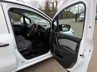 RENAULT KANGOO — thumbnail 37 of 51