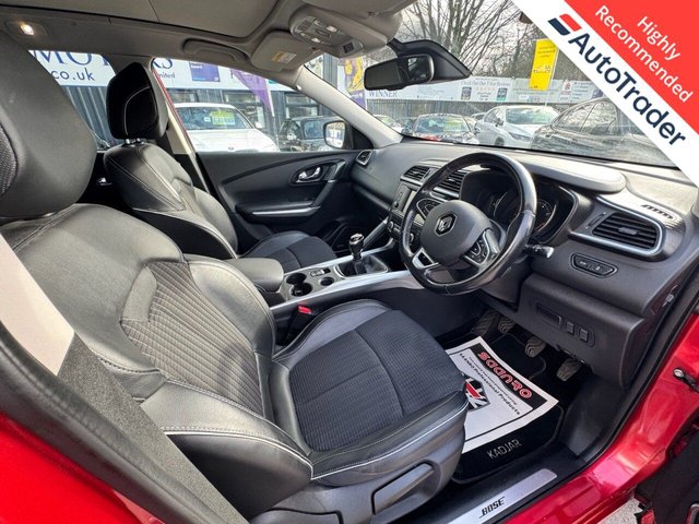 2017 RENAULT KADJAR 1.6 TCe Signature Nav SUV 5dr Petrol Manual Euro 6 (s/s) (165 ps) - Photo 4