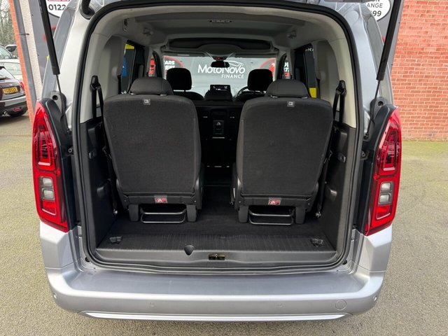 2022 Vauxhall Combo Life 1.5L Se 5dr - Photo 9