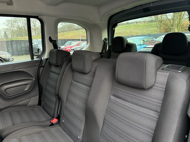 2022 Vauxhall Combo Life 1.5L Se 5dr - Photo 12