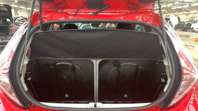 2017 TOYOTA AYGO 1.0 VVT-i x-play Hatchback 5dr Petrol Manual Euro 6 (68 ps) - Photo 7