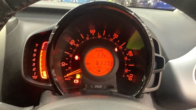 2017 TOYOTA AYGO 1.0 VVT-i x-play Hatchback 5dr Petrol Manual Euro 6 (68 ps) - Photo 10