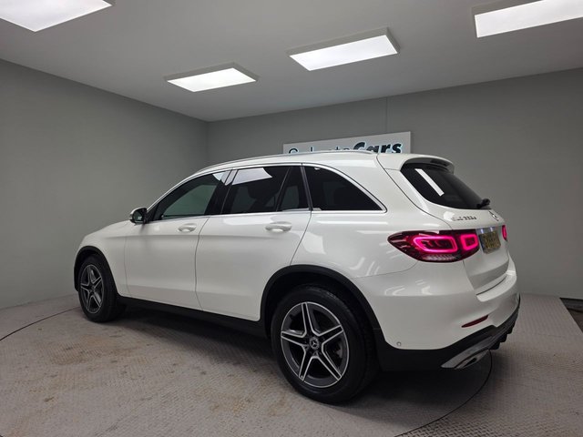2019 MERCEDES-BENZ GLC 2.0 GLC220d AMG Line SUV 5dr Diesel G-Tronic+ 4MATIC Euro 6 (s/s) (194 ps) - Photo 2