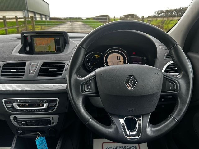 2014 RENAULT MEGANE 1.5 dCi ENERGY Dynamique TomTom Sport Tourer 5dr Diesel Manual Euro 5 (s/s) (110 ps) - Photo 4