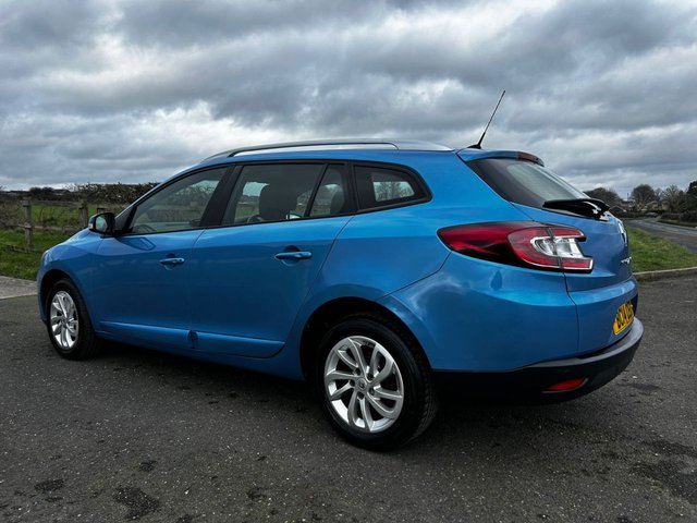 2014 RENAULT MEGANE 1.5 dCi ENERGY Dynamique TomTom Sport Tourer 5dr Diesel Manual Euro 5 (s/s) (110 ps) - Photo 12