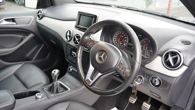 2014 Mercedes-Benz B-CLASS 1.5 B180 CDI Sport MPV 5dr Diesel Manual Euro 5 (s/s) (109 ps) - Photo 4