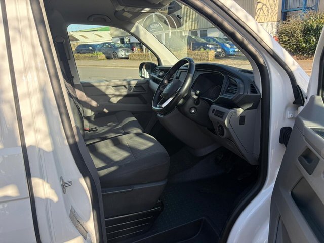 2021 VOLKSWAGEN TRANSPORTER - Photo 2