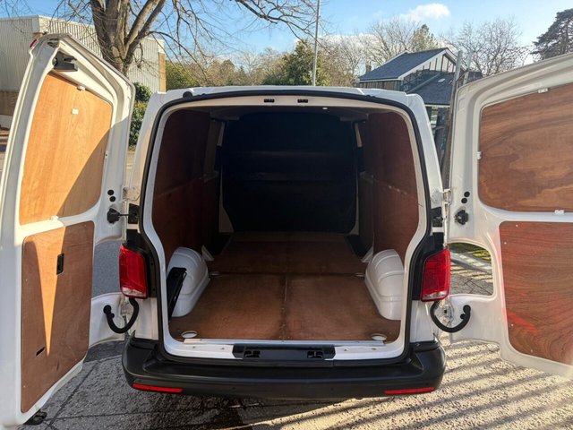 2021 VOLKSWAGEN TRANSPORTER - Photo 3