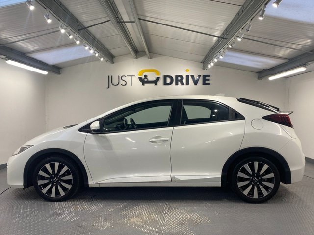 2016 Honda Civic 1.8L SE Plus 5dr - Photo 3