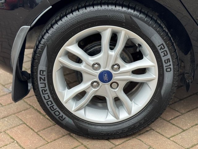 2016 Ford Fiesta 1L Zetec 5dr - Photo 8