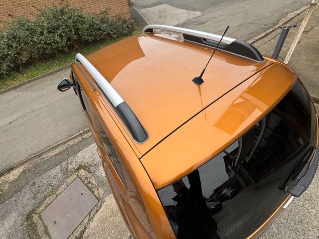 2019 Dacia Duster 1.6L Comfort 5dr - Photo 12