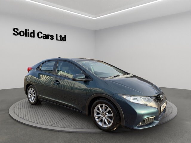 2012 Honda Civic 1.8L Es 5dr - Photo 2