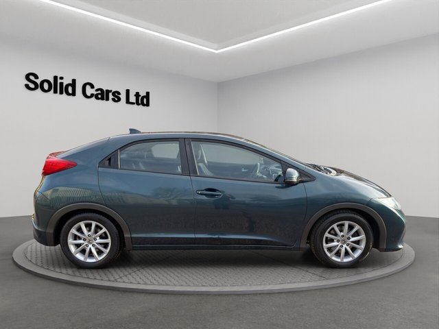 2012 Honda Civic 1.8L Es 5dr - Photo 6