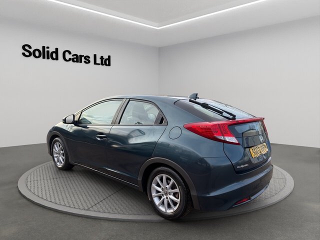 2012 Honda Civic 1.8L Es 5dr - Photo 7