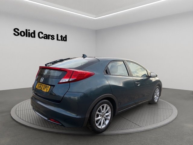 2012 Honda Civic 1.8L Es 5dr - Photo 8