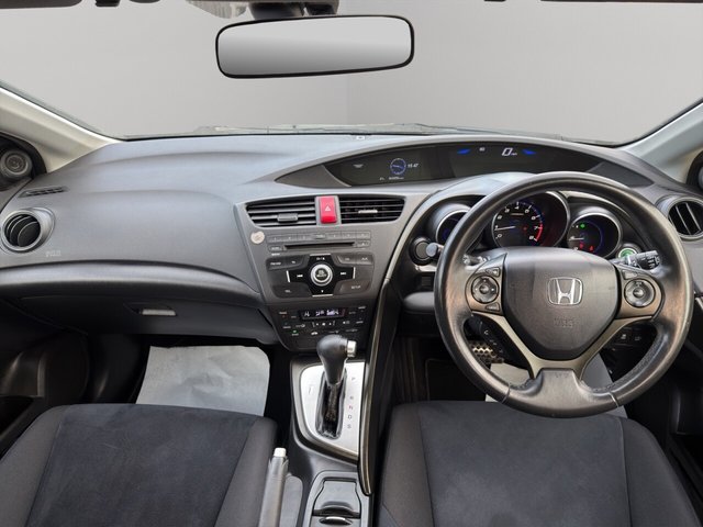 2012 Honda Civic 1.8L Es 5dr - Photo 3