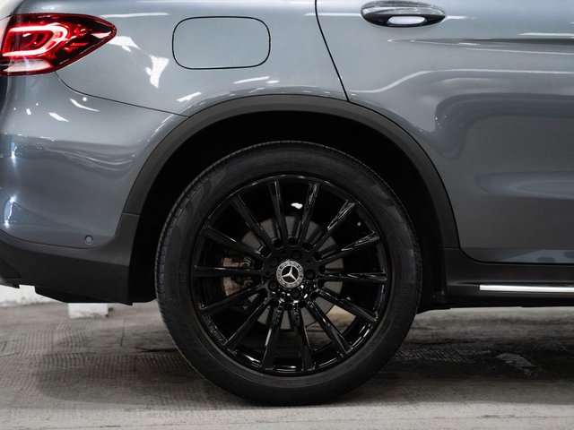 2020 Mercedes-Benz Glc 2L Amg Line 5dr - Photo 11