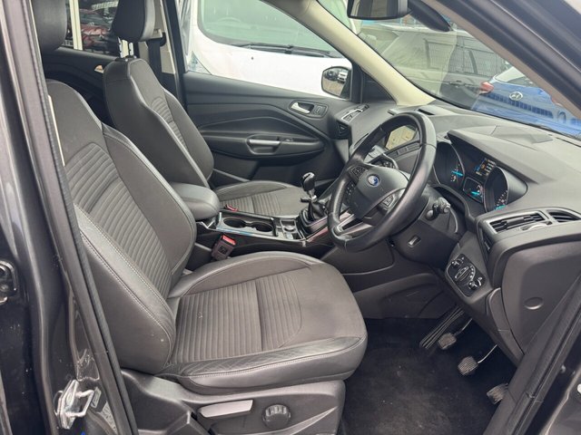 2018 FORD KUGA - Photo 9