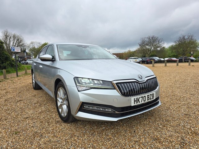 View our SKODA SUPERB