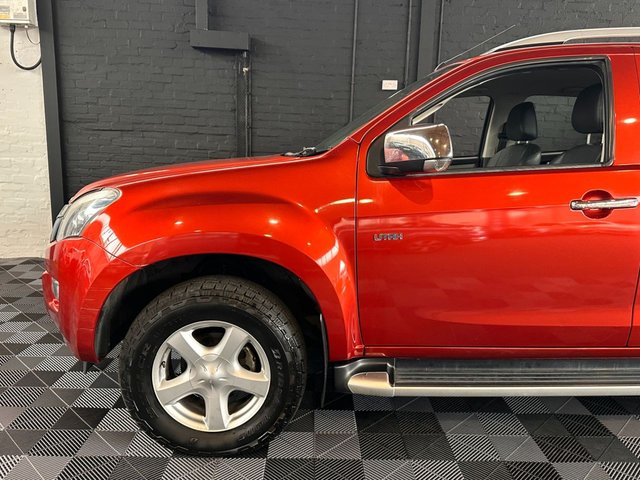 2015 ISUZU D-MAX - Photo 11